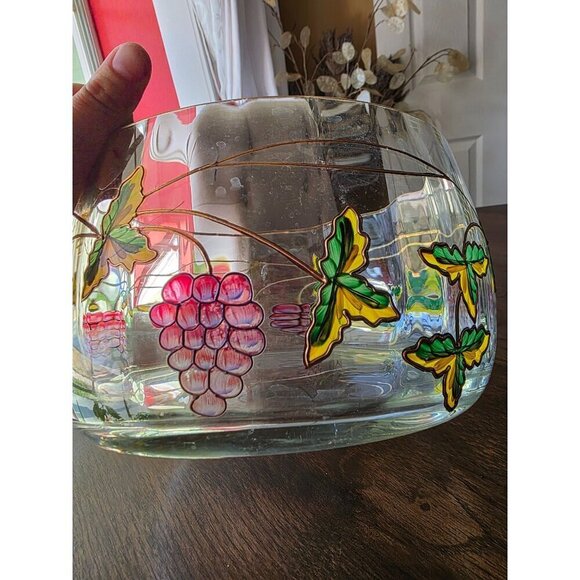 Hand-Painted Clear Glass Bowl With Grapes & Leaves Design - Picture 6 of 16